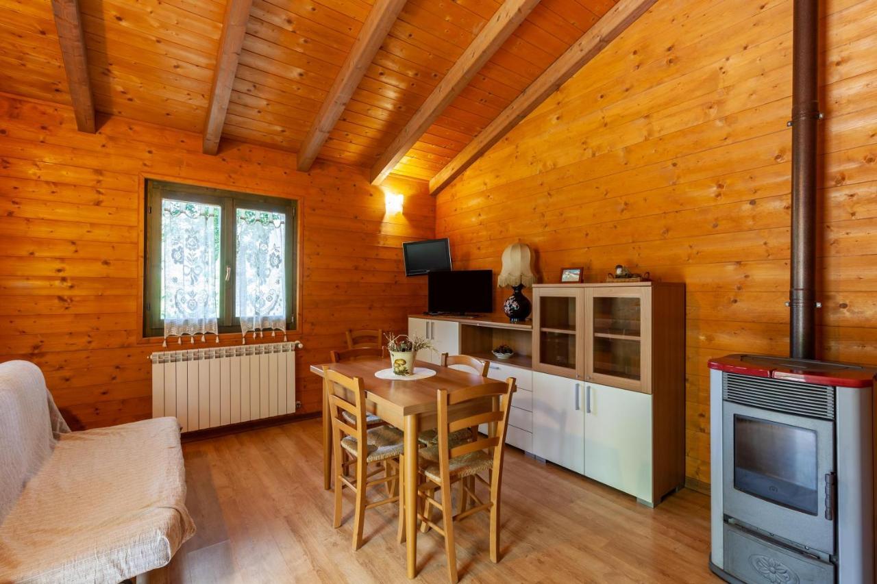 Villaggio Anemone - Chalet Anemone Capanne di Sillano Esterno foto